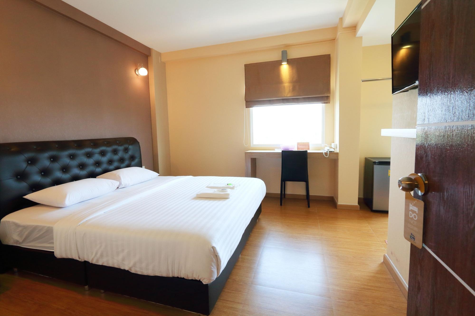 Triple Trees Hotel Pathum Thani Exterior foto